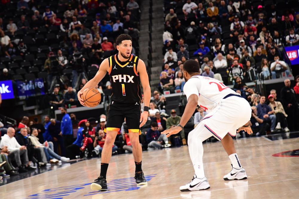 俱乐部中 俱乐部中